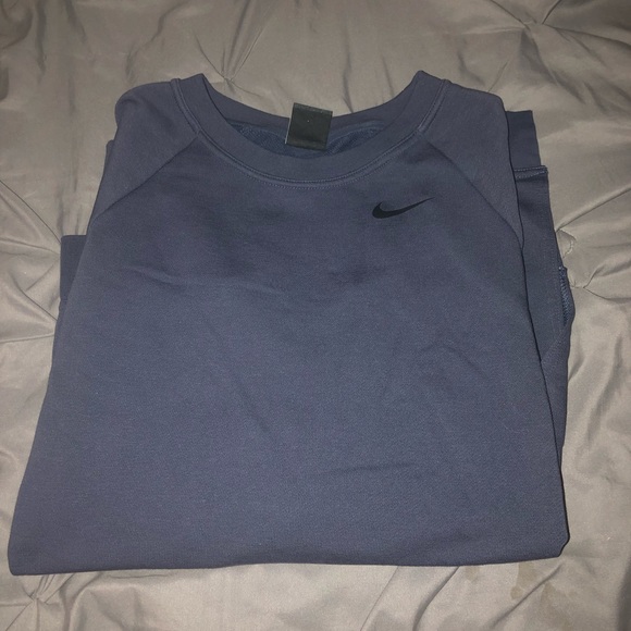 Nike Tops - Nike Oversized Crewneck